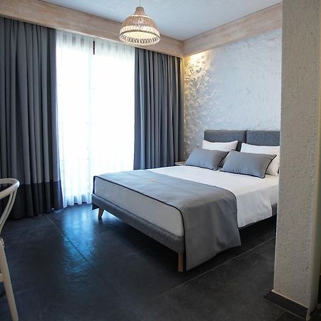 Avalon Boutique Hotel & Suites Alacatı Bagian luar foto
