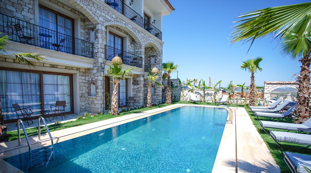 Avalon Boutique Hotel & Suites Alacatı Bagian luar foto