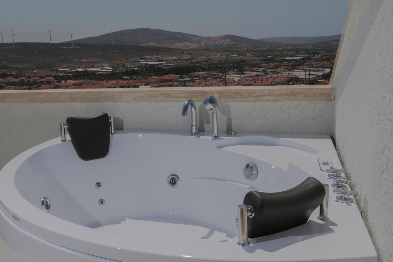 Avalon Boutique Hotel & Suites Alacatı Bagian luar foto