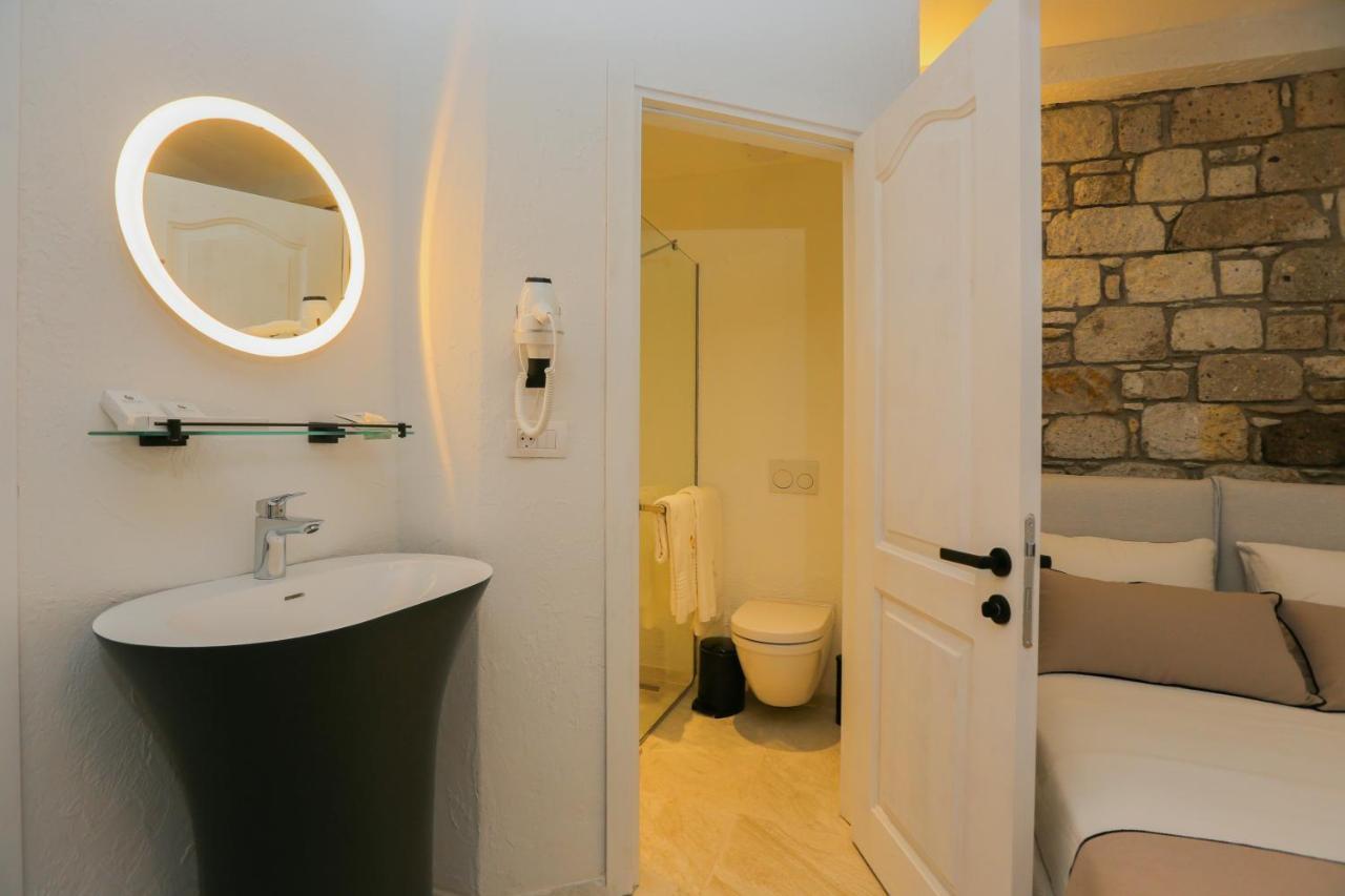 Avalon Boutique Hotel & Suites Alacatı Bagian luar foto