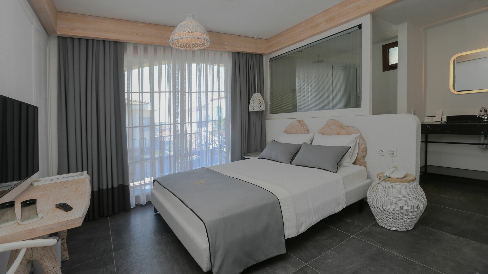Avalon Boutique Hotel & Suites Alacatı Bagian luar foto