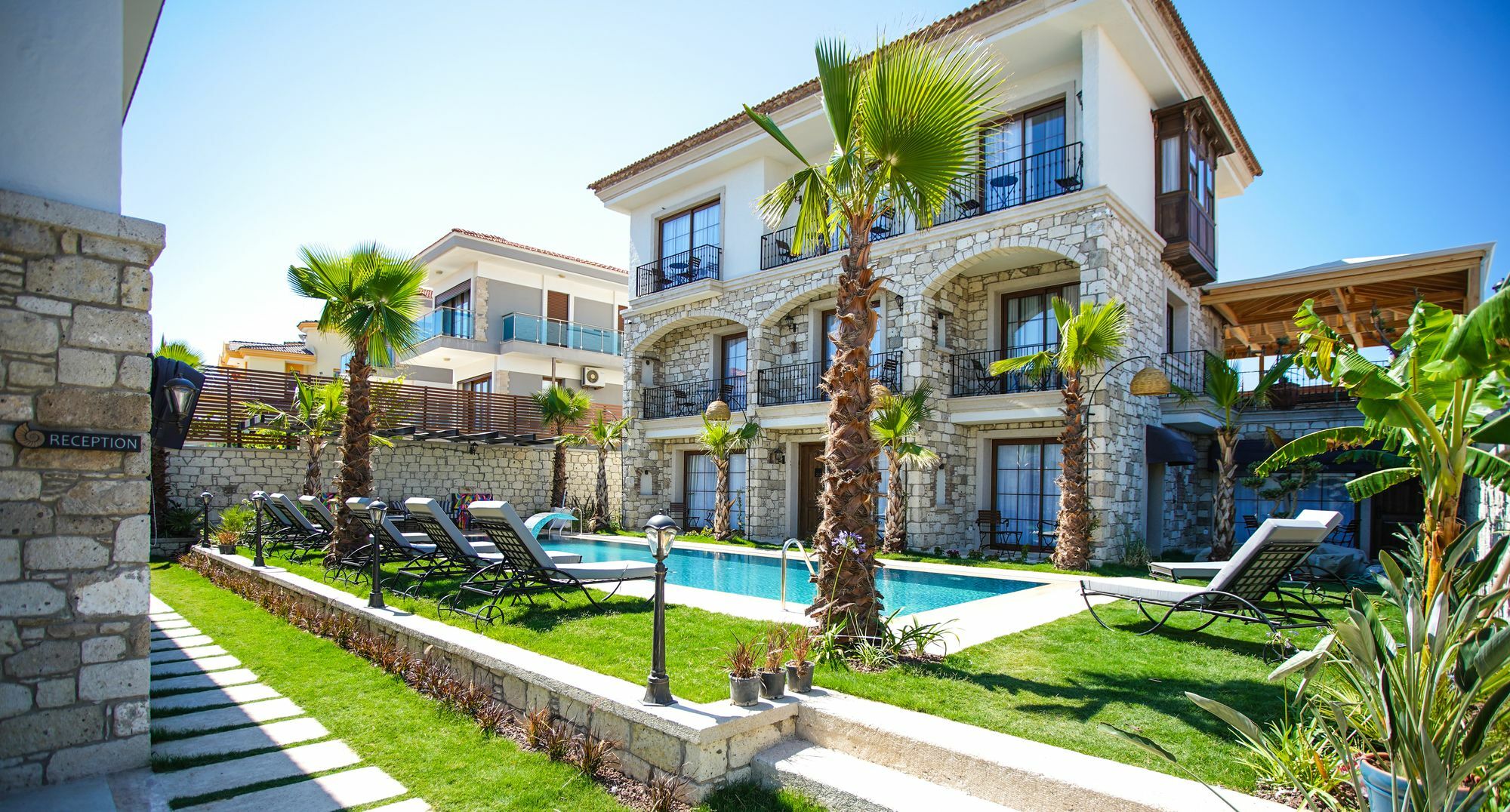 Avalon Boutique Hotel & Suites Alacatı Bagian luar foto