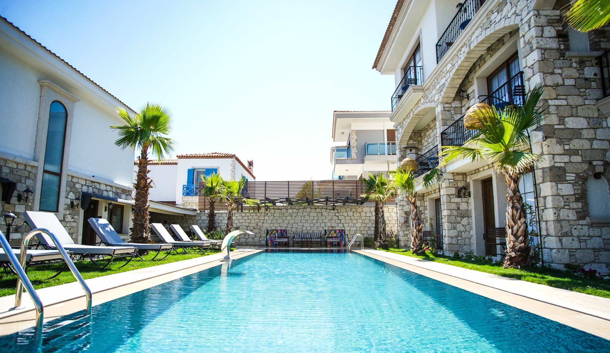 Avalon Boutique Hotel & Suites Alacatı Bagian luar foto
